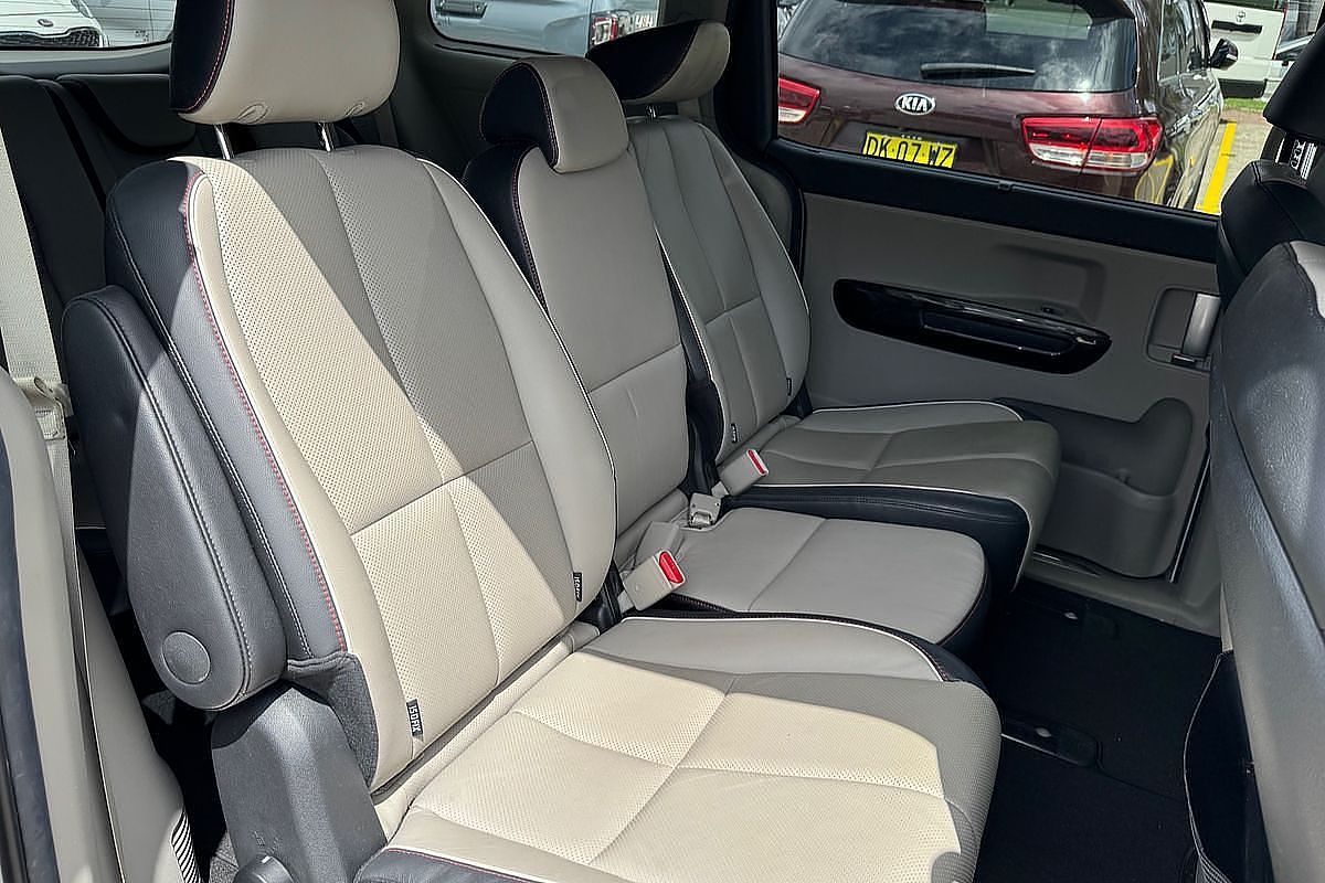 2019 Kia Carnival Platinum YP