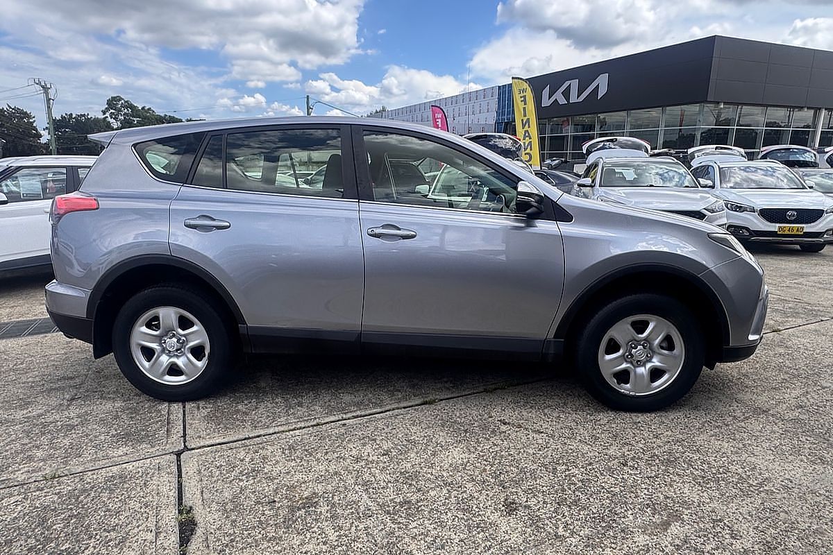 2017 Toyota RAV4 GX ASA44R
