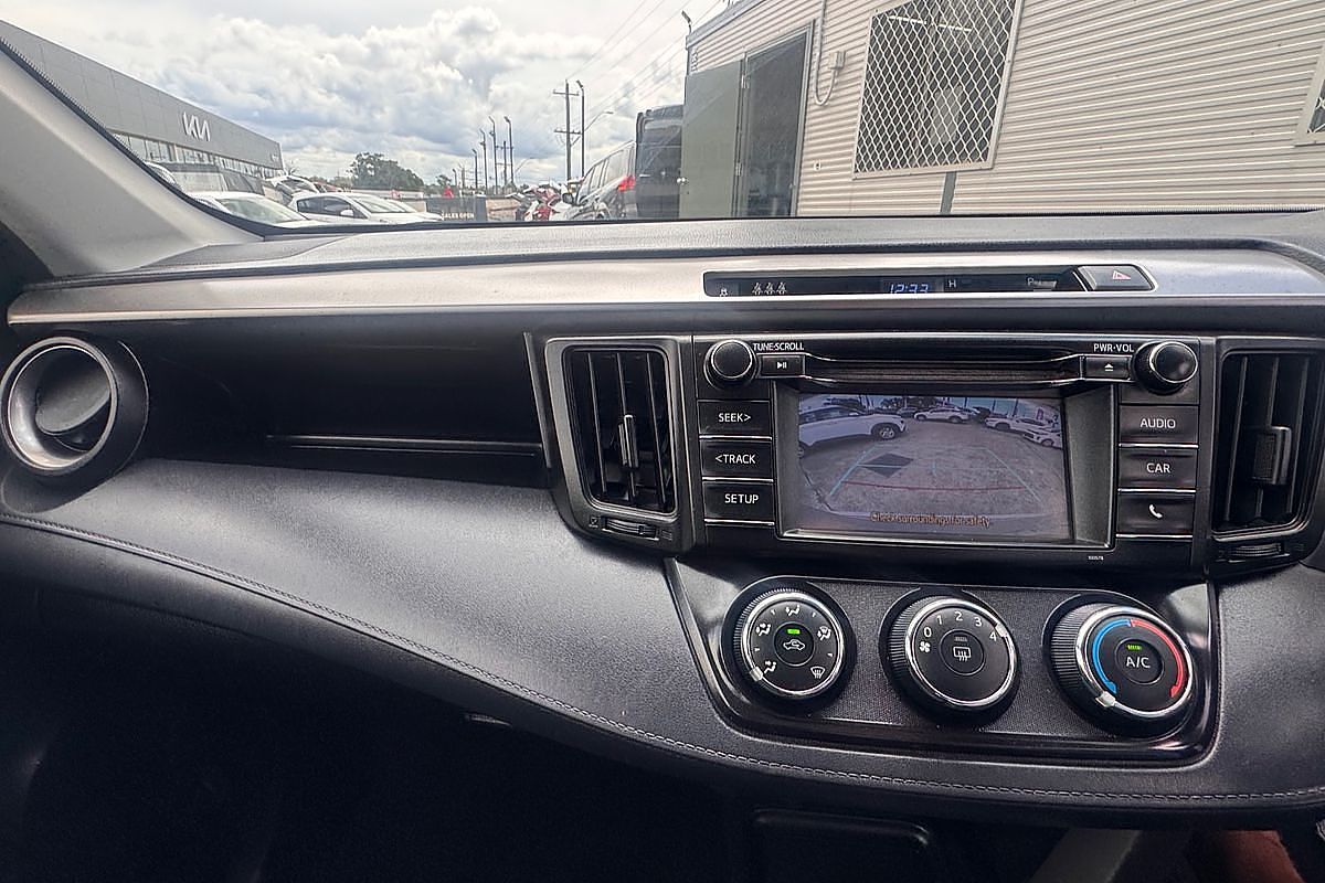 2017 Toyota RAV4 GX ASA44R