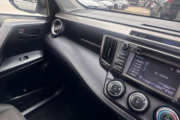 2017 Toyota RAV4 GX ASA44R