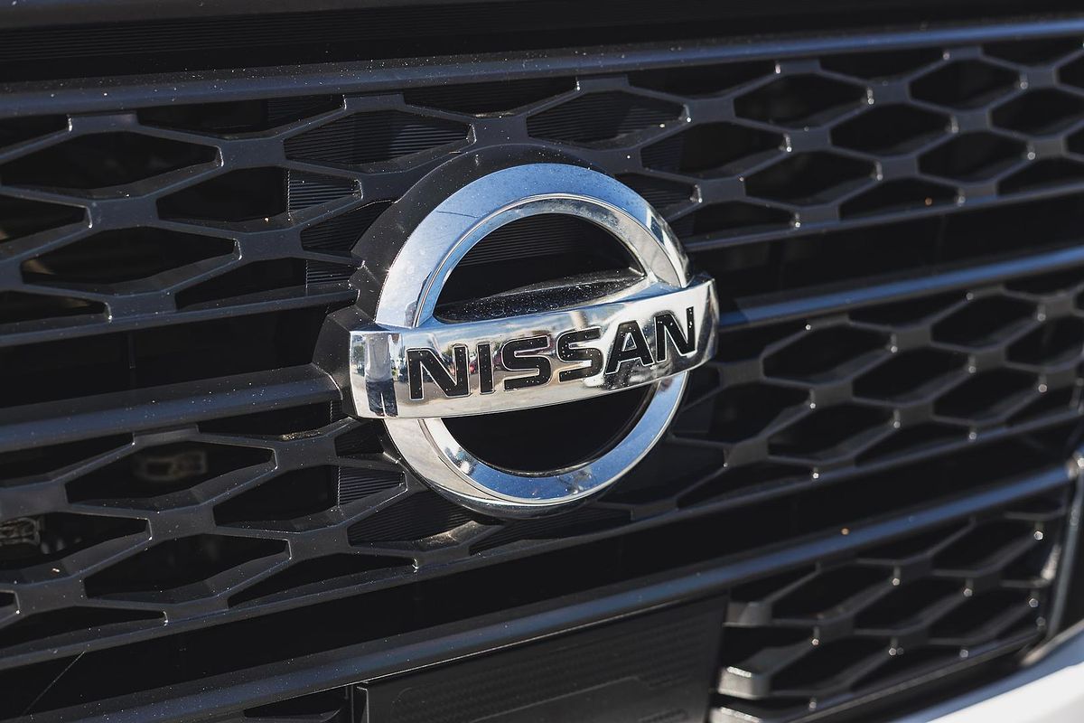 2021 Nissan Navara SL D23 Rear Wheel Drive