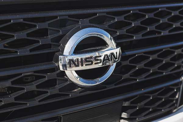 2021 Nissan Navara SL D23 Rear Wheel Drive