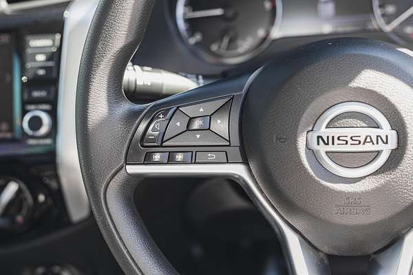 2021 Nissan Navara SL D23 Rear Wheel Drive