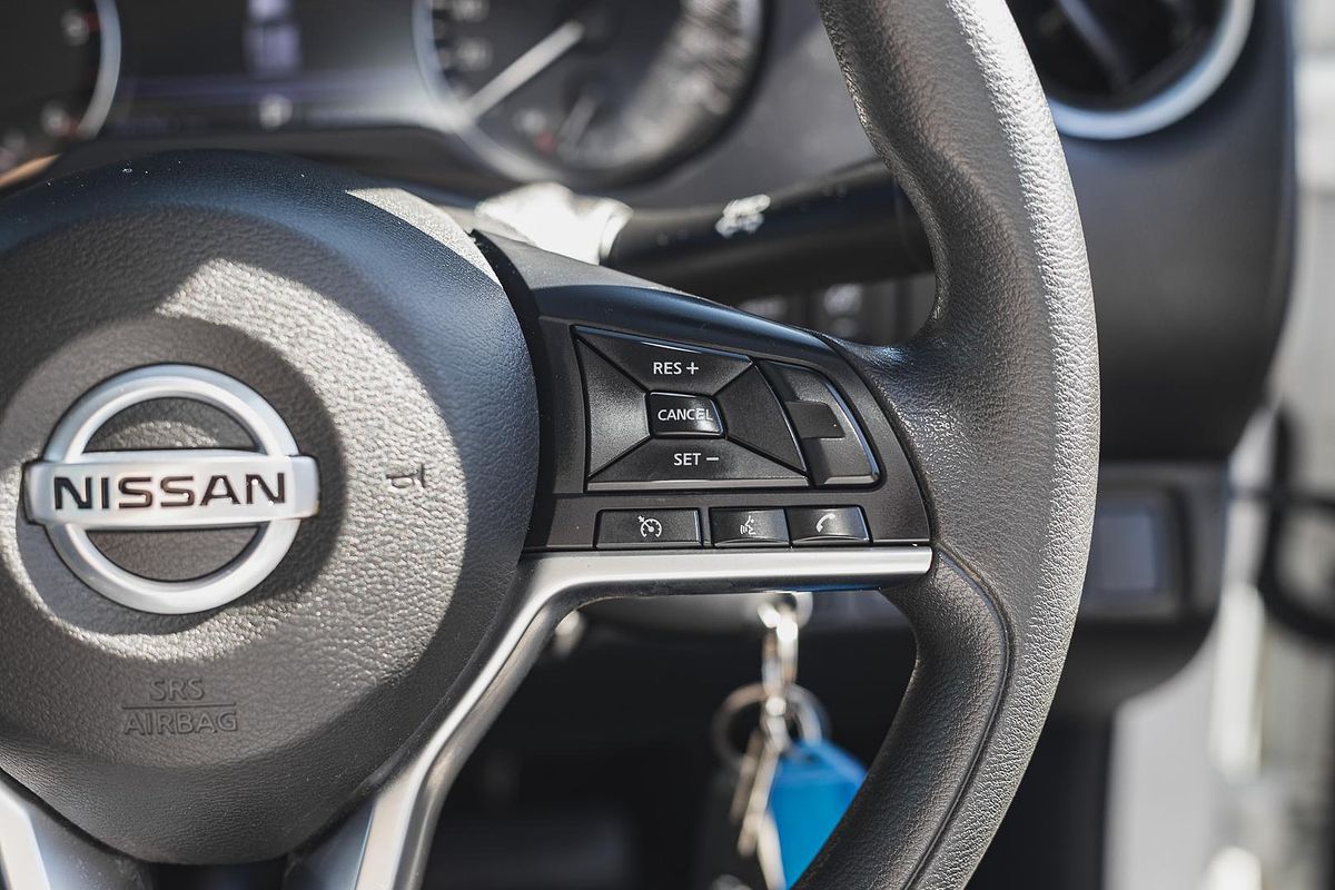 2021 Nissan Navara SL D23 Rear Wheel Drive