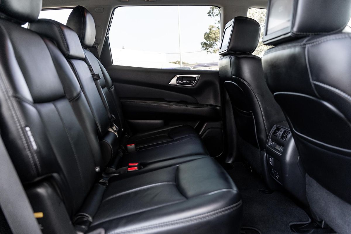 2016 Nissan Pathfinder ST-L NO OPTION PACK R52