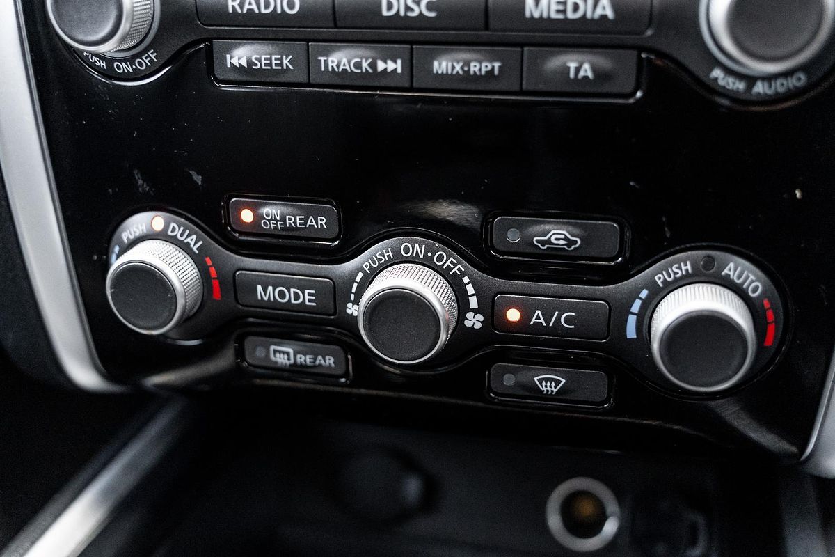 2016 Nissan Pathfinder ST-L NO OPTION PACK R52