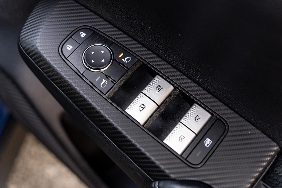 2023 Mitsubishi Outlander ES ZM