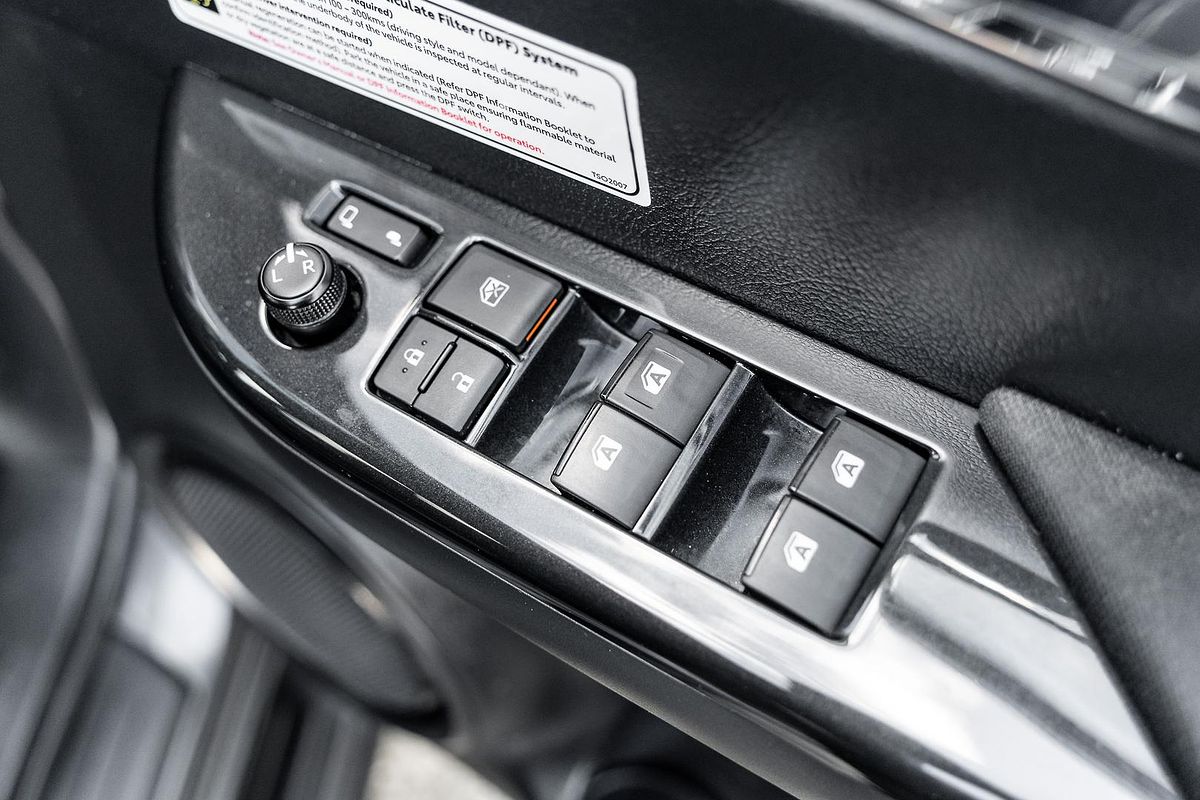2020 Toyota Hilux SR5 GUN126R 4X4