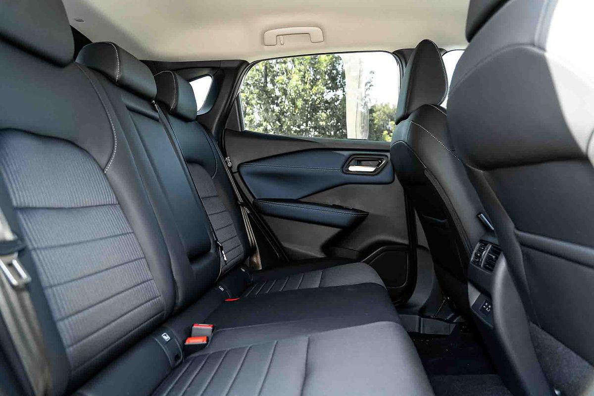 2024 Nissan QASHQAI ST-L J12