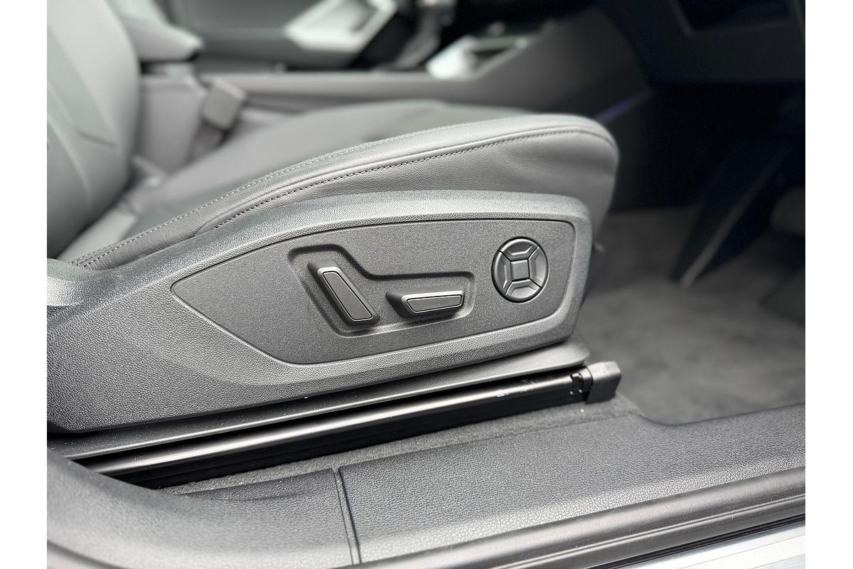 2024 Audi Q3 35 TFSI F3
