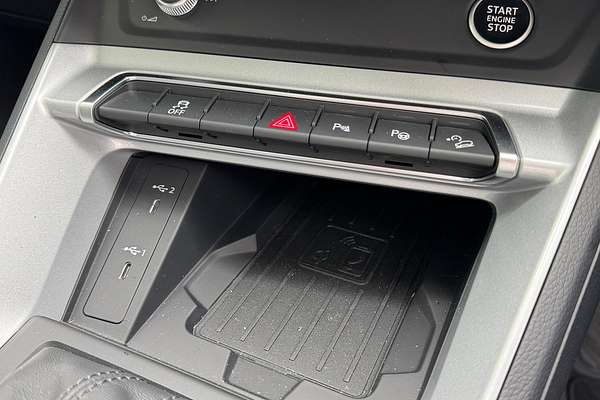 2024 Audi Q3 35 TFSI F3