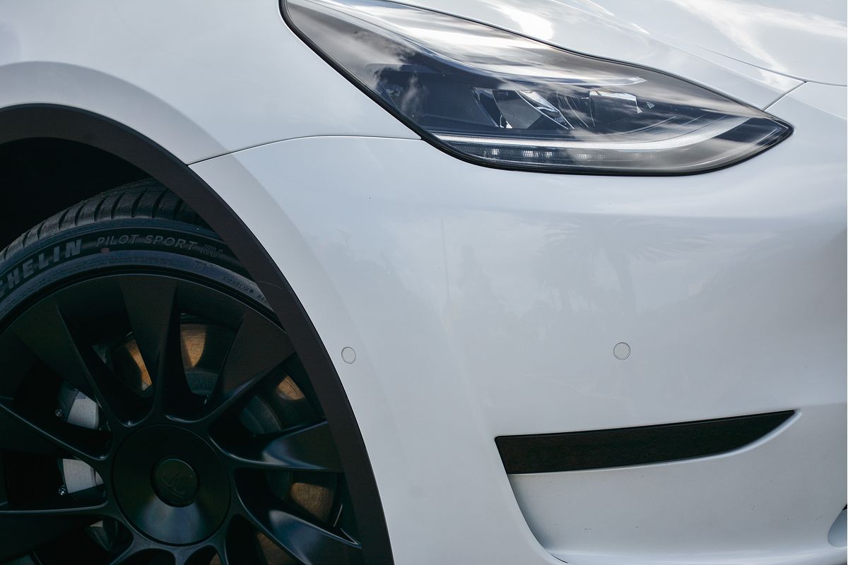 2022 Tesla Model Y Rear-Wheel Drive
