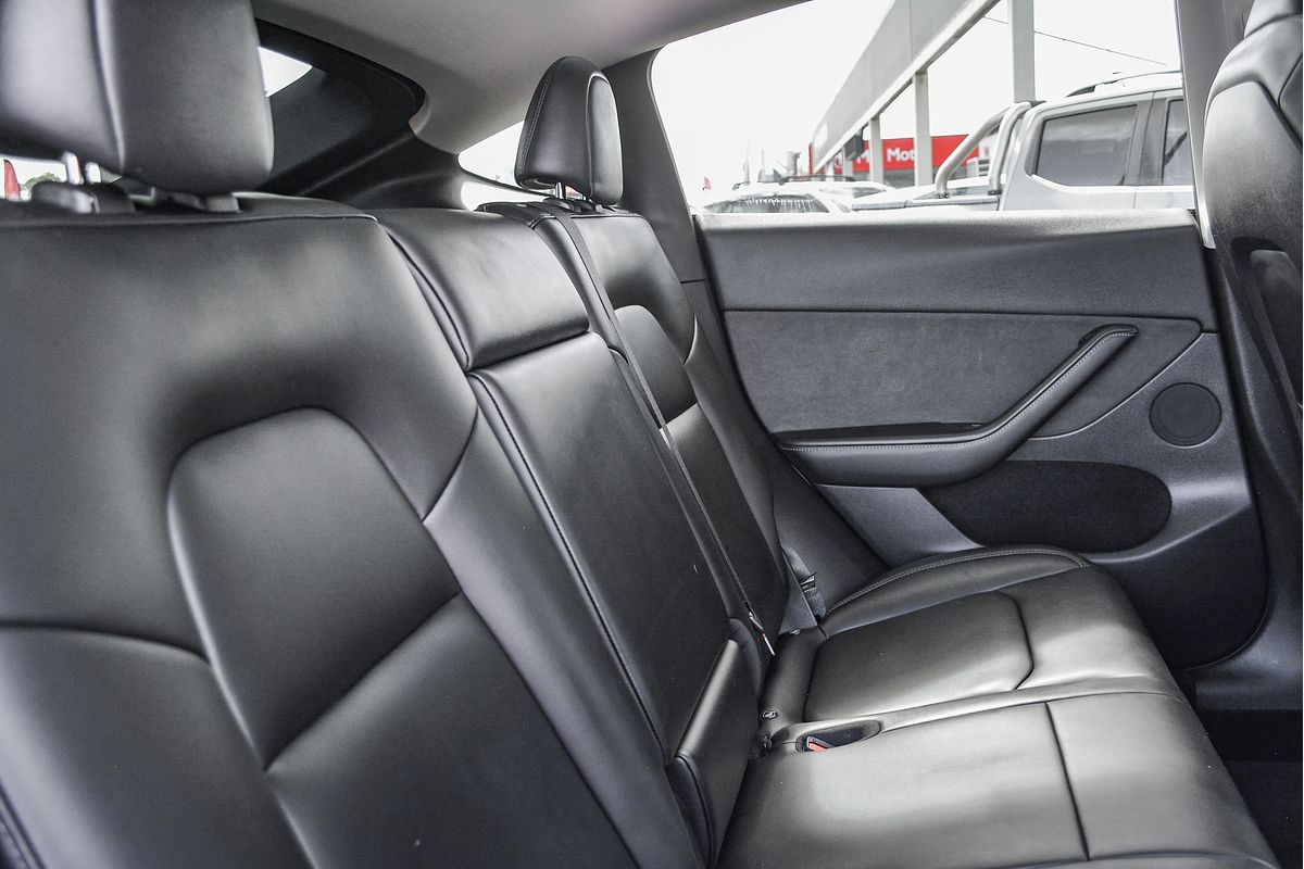 2022 Tesla Model Y Rear-Wheel Drive