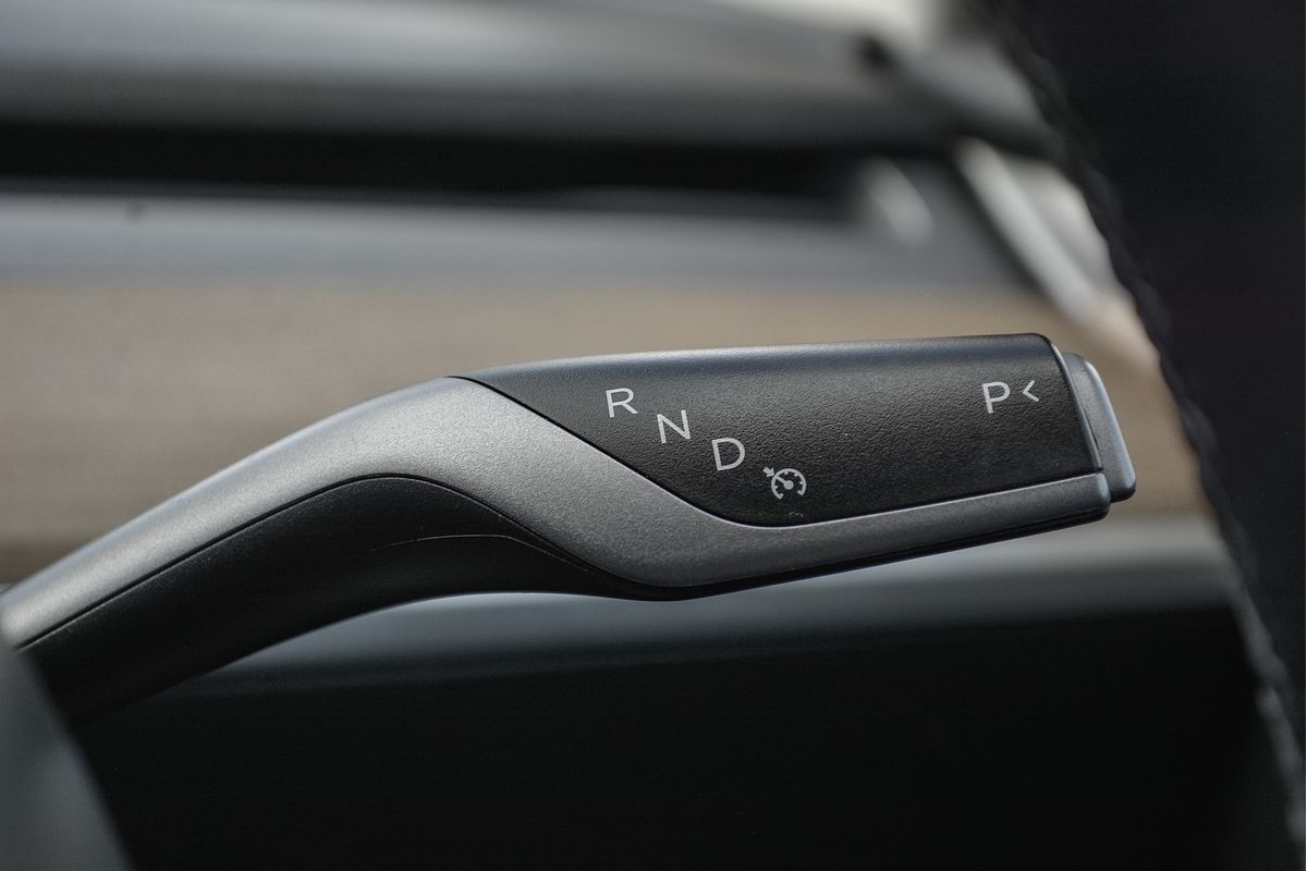 2022 Tesla Model Y Rear-Wheel Drive