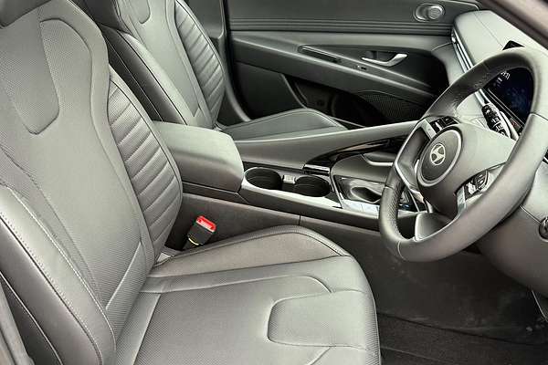 2024 Hyundai i30 Premium CN7.V2