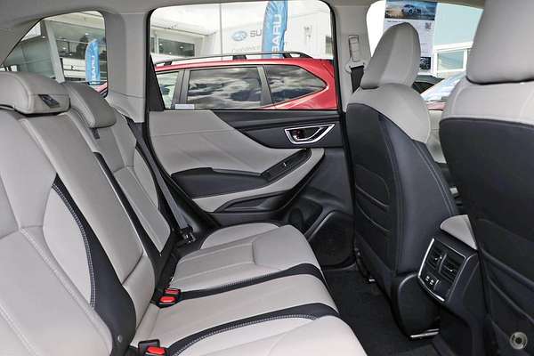 2024 Subaru Forester 2.5i-S S5