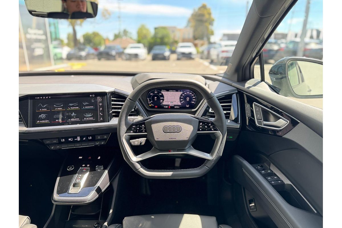 2024 Audi Q4 e-tron 55 F4