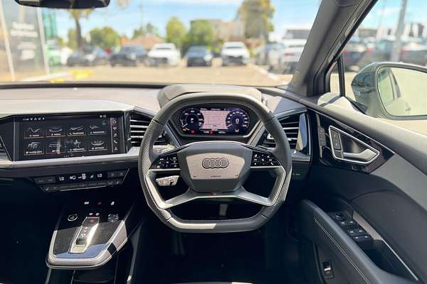 2024 Audi Q4 e-tron 55 F4