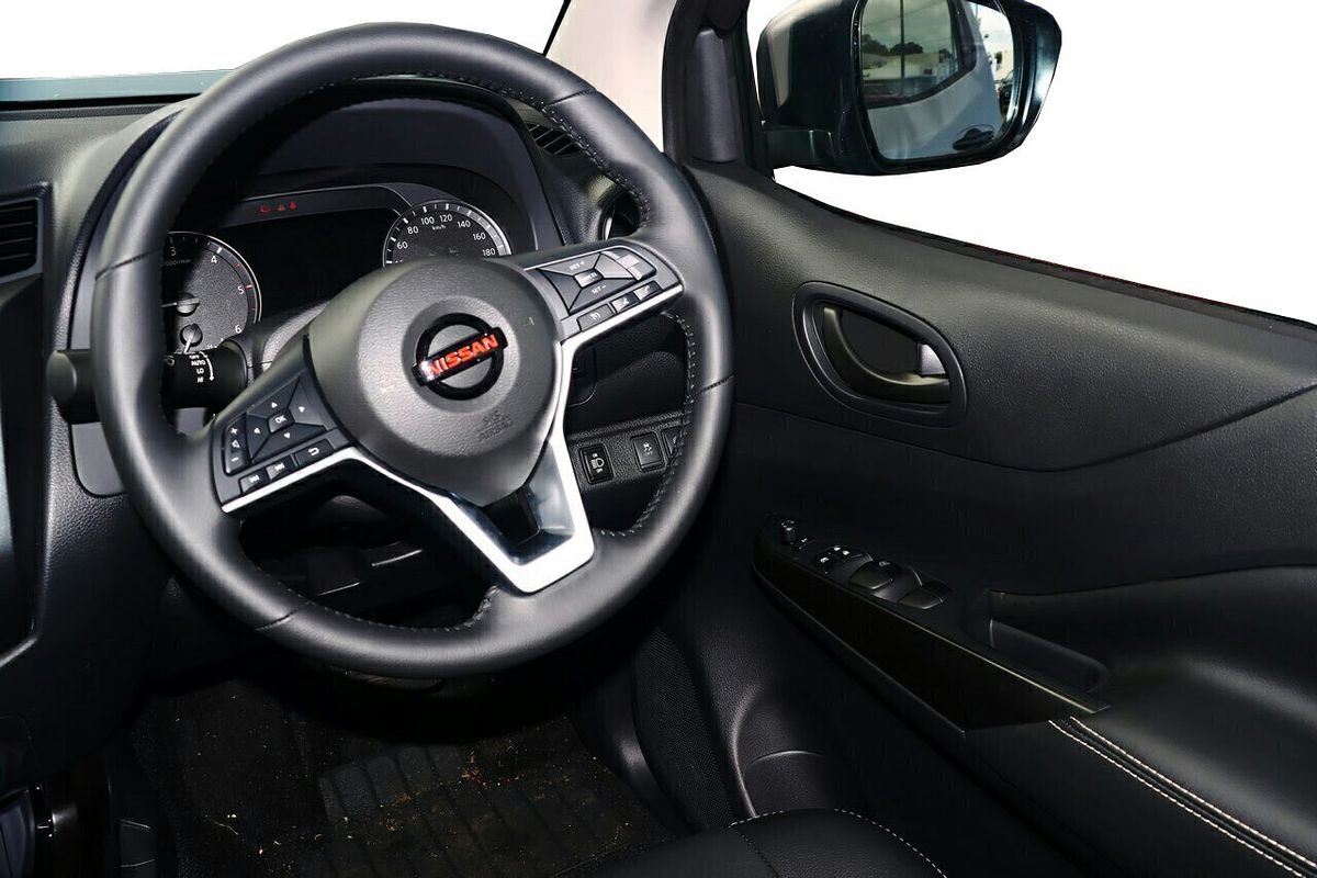 2024 Nissan Navara PRO-4X Warrior D23 4X4