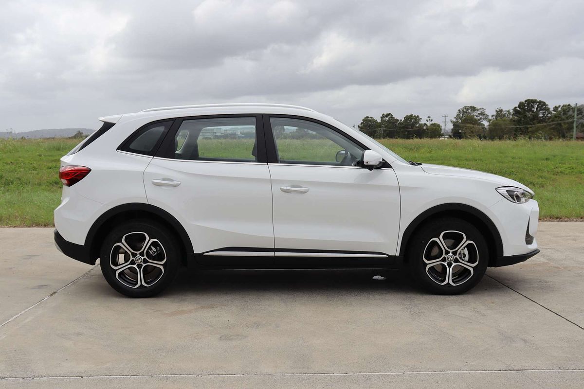 2025 MG ZS Essence ZS32
