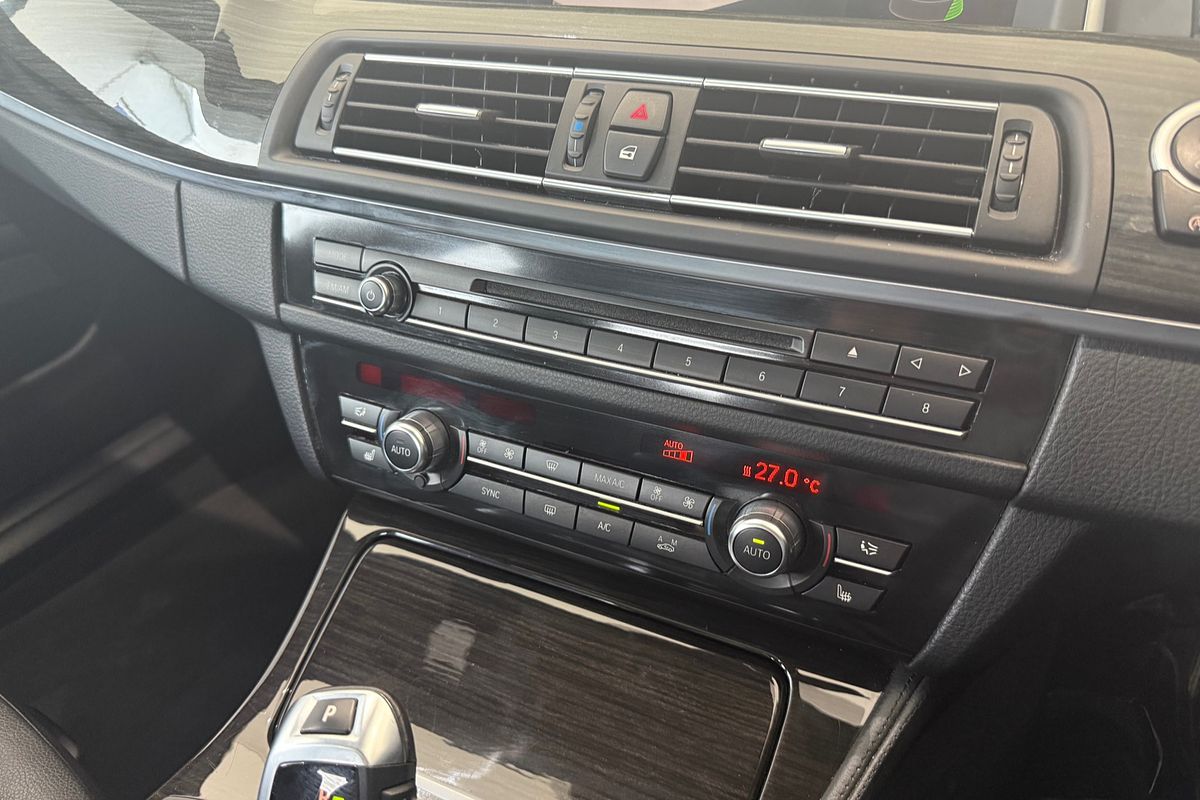 2016 BMW 5 Series 520d M Sport F10 LCI