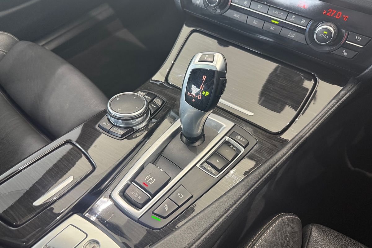 2016 BMW 5 Series 520d M Sport F10 LCI