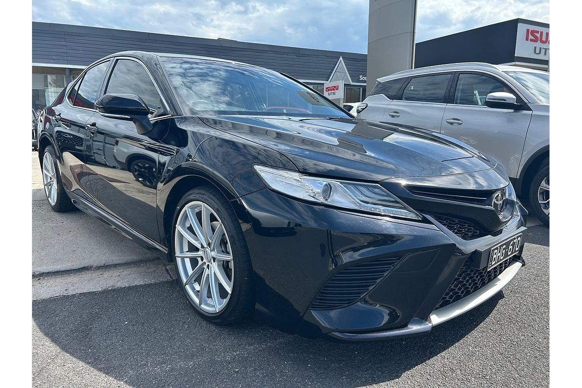 2020 Toyota Camry SX GSV70R