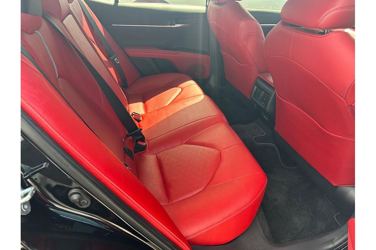 2020 Toyota Camry SX GSV70R
