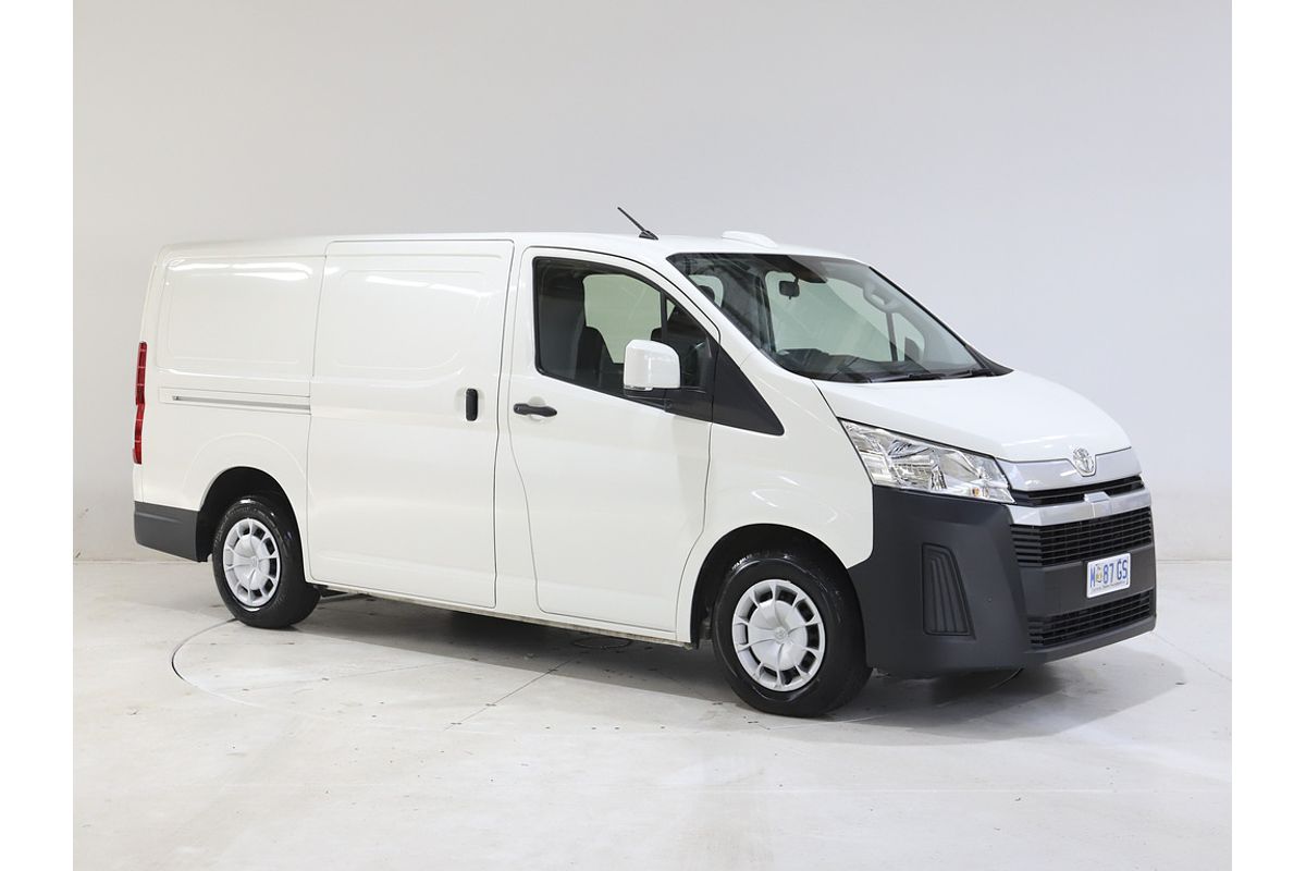 Hiace Van LWB 2.8L T Diesel Automatic 9617530 003