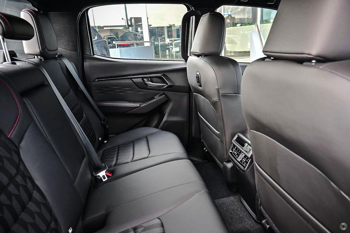 2025 Isuzu D-MAX X-TERRAIN 4X4