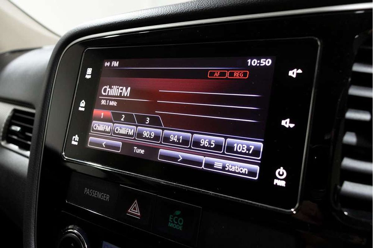 2018 Mitsubishi ZL Outlander ES 2.4L PET CVT 2WD 7S