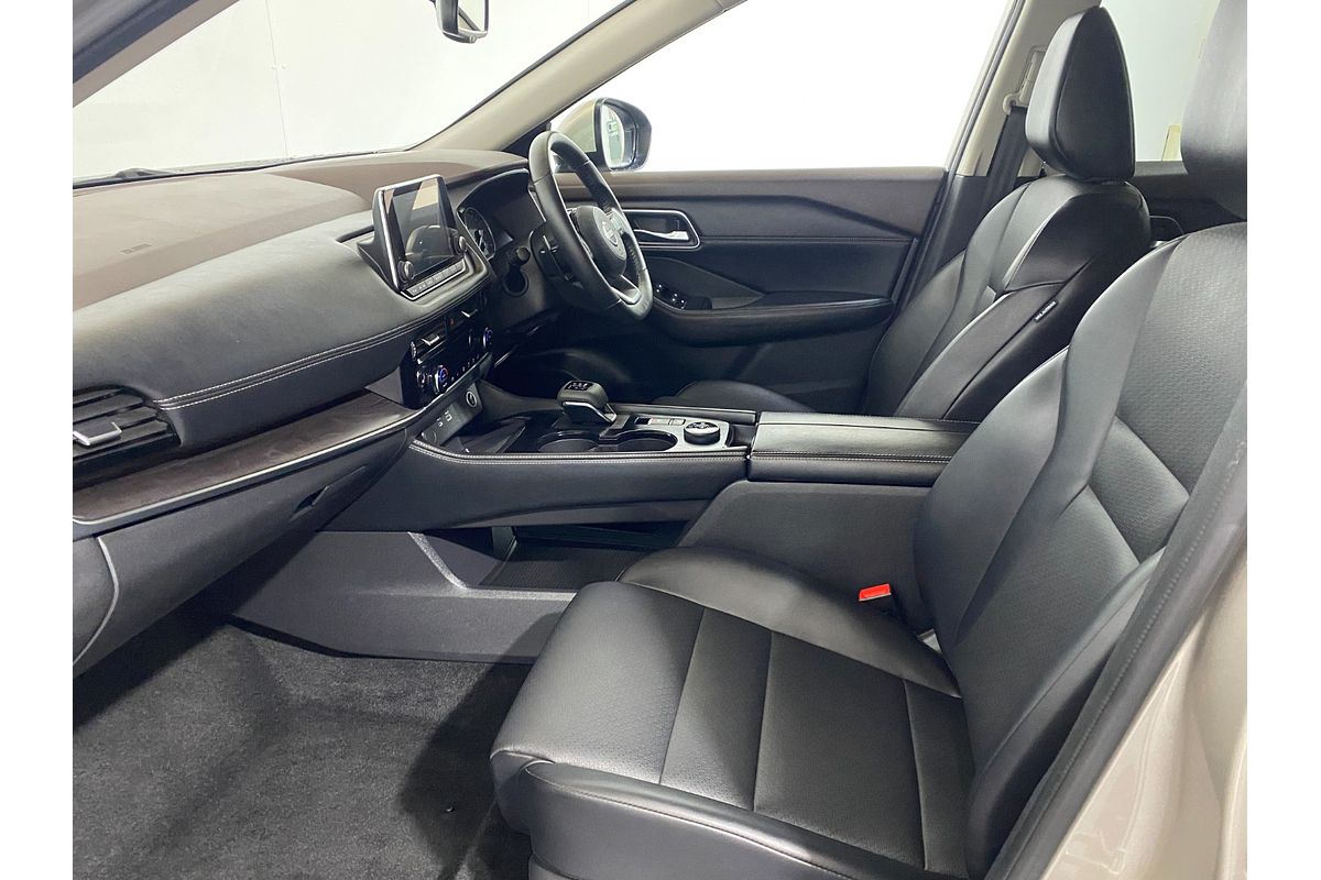 2023 Nissan X-TRAIL ST-L T33