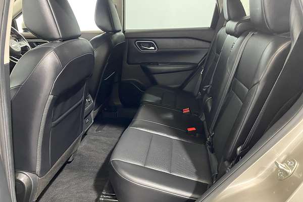 2023 Nissan X-TRAIL ST-L T33