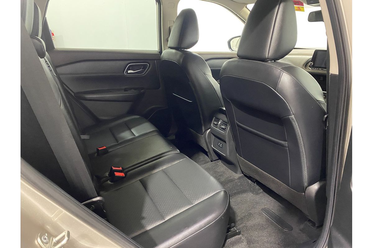 2023 Nissan X-TRAIL ST-L T33