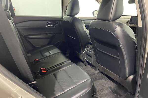 2023 Nissan X-TRAIL ST-L T33