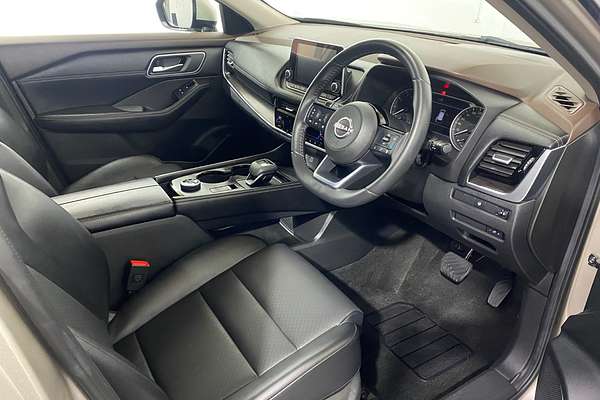 2023 Nissan X-TRAIL ST-L T33