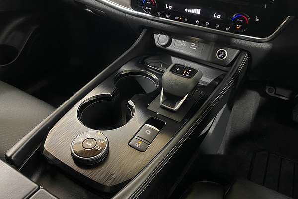2023 Nissan X-TRAIL ST-L T33