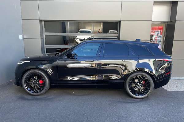 2024 Land Rover Range Rover Velar P250 Dynamic SE L560