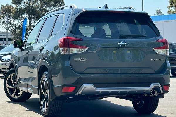 2024 Subaru Forester 2.5i-S S5