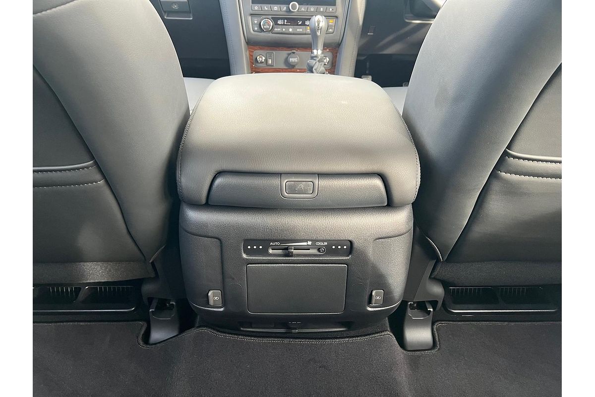 2024 Nissan Patrol Ti Y62