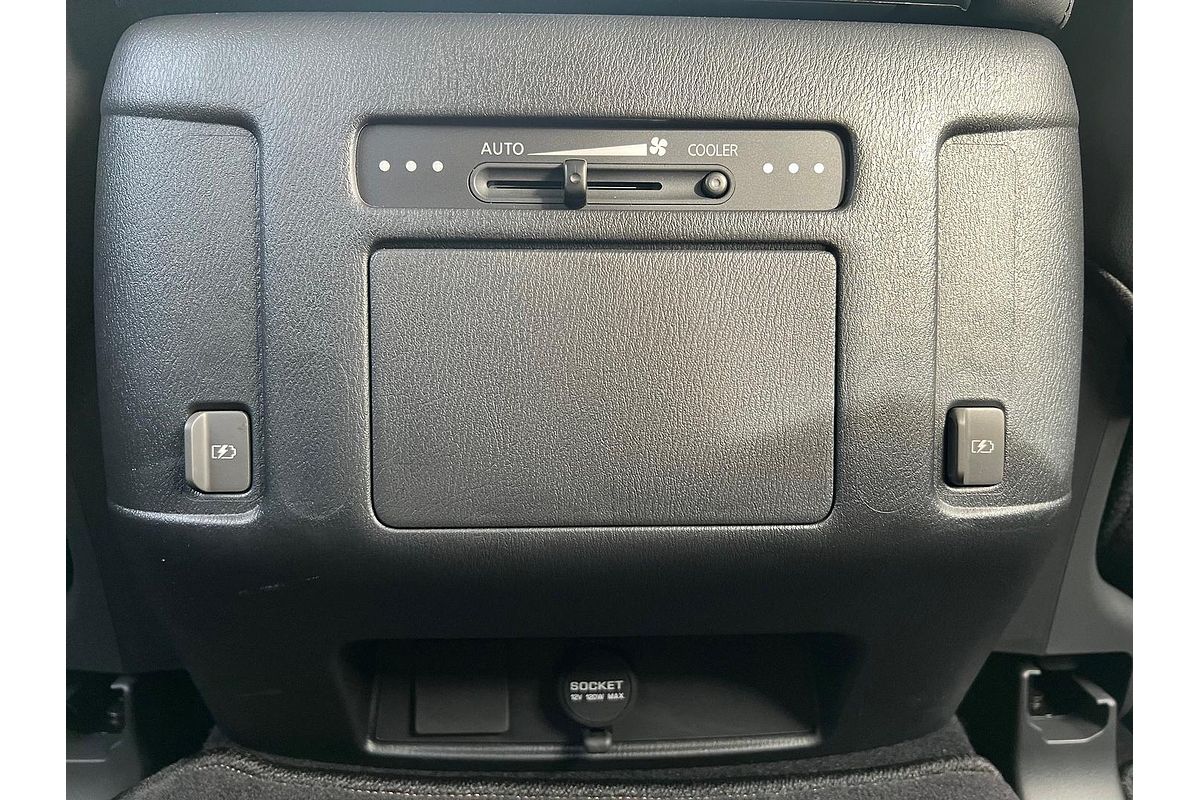2024 Nissan Patrol Ti Y62