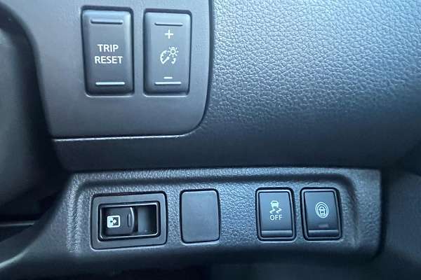 2024 Nissan Navara ST-X D23 4X4