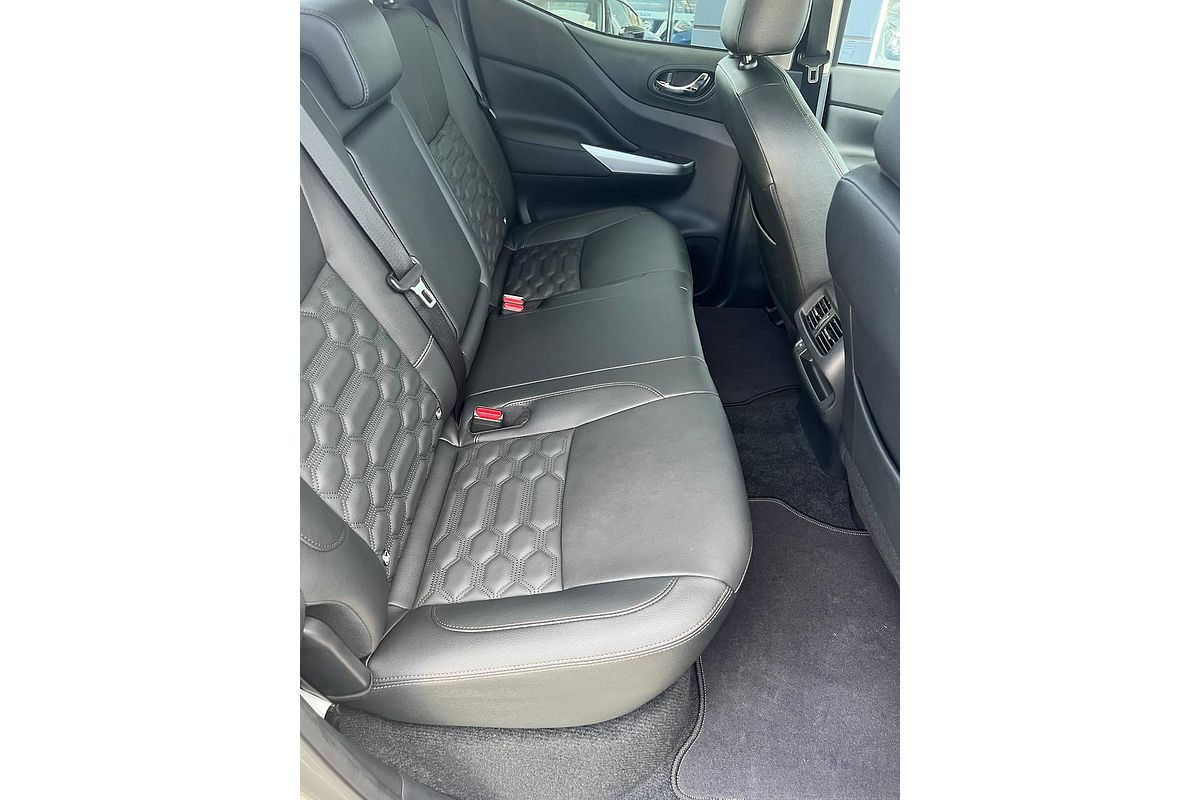 2024 Nissan Navara ST-X D23 4X4