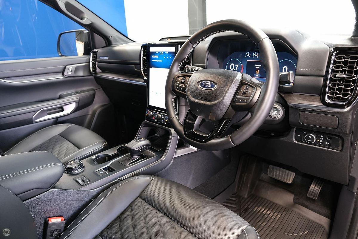 2024 Ford Everest Platinum