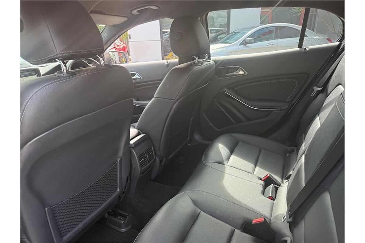 2015 Mercedes-Benz GLA-Class GLA200 CDI X156