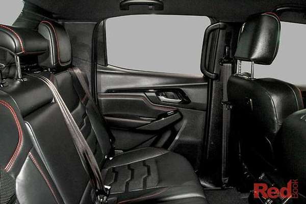 2025 Isuzu D-MAX X-TERRAIN  4X4