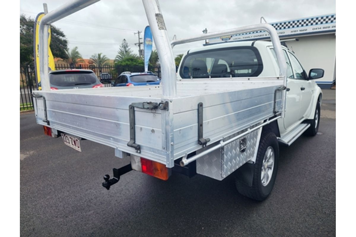 2012 Mitsubishi Triton GLX MN 4X4