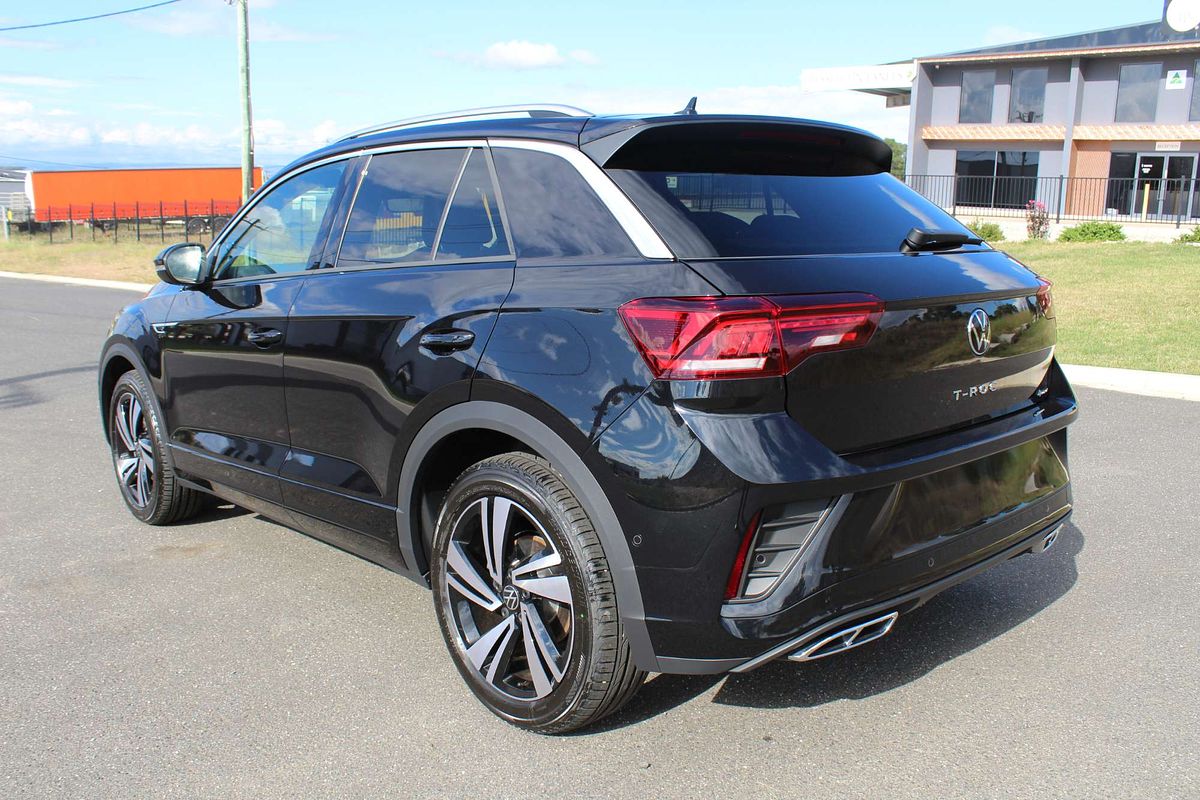 2025 Volkswagen T-Roc 140TSI R-Line D11
