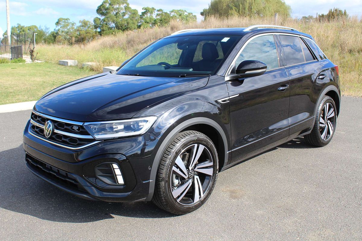 2025 Volkswagen T-Roc 140TSI R-Line D11