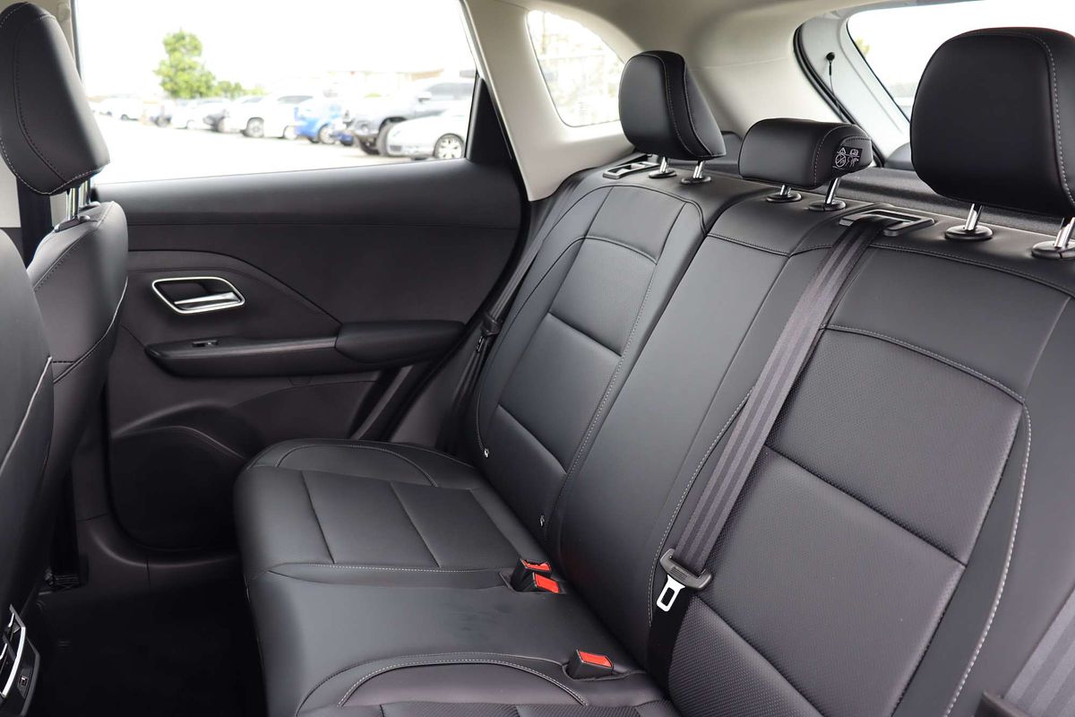 2025 MG ZS Essence ZS32